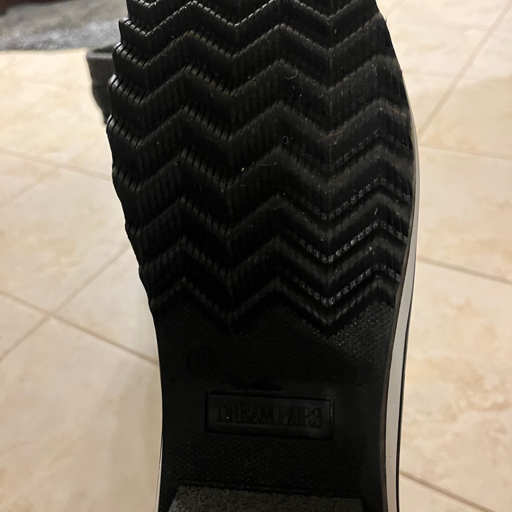 Like new insulated snow boots! Black and gray exterior with fuzzy inside! - Picture 3 of 3